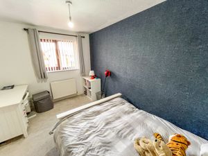 Bedroom- click for photo gallery